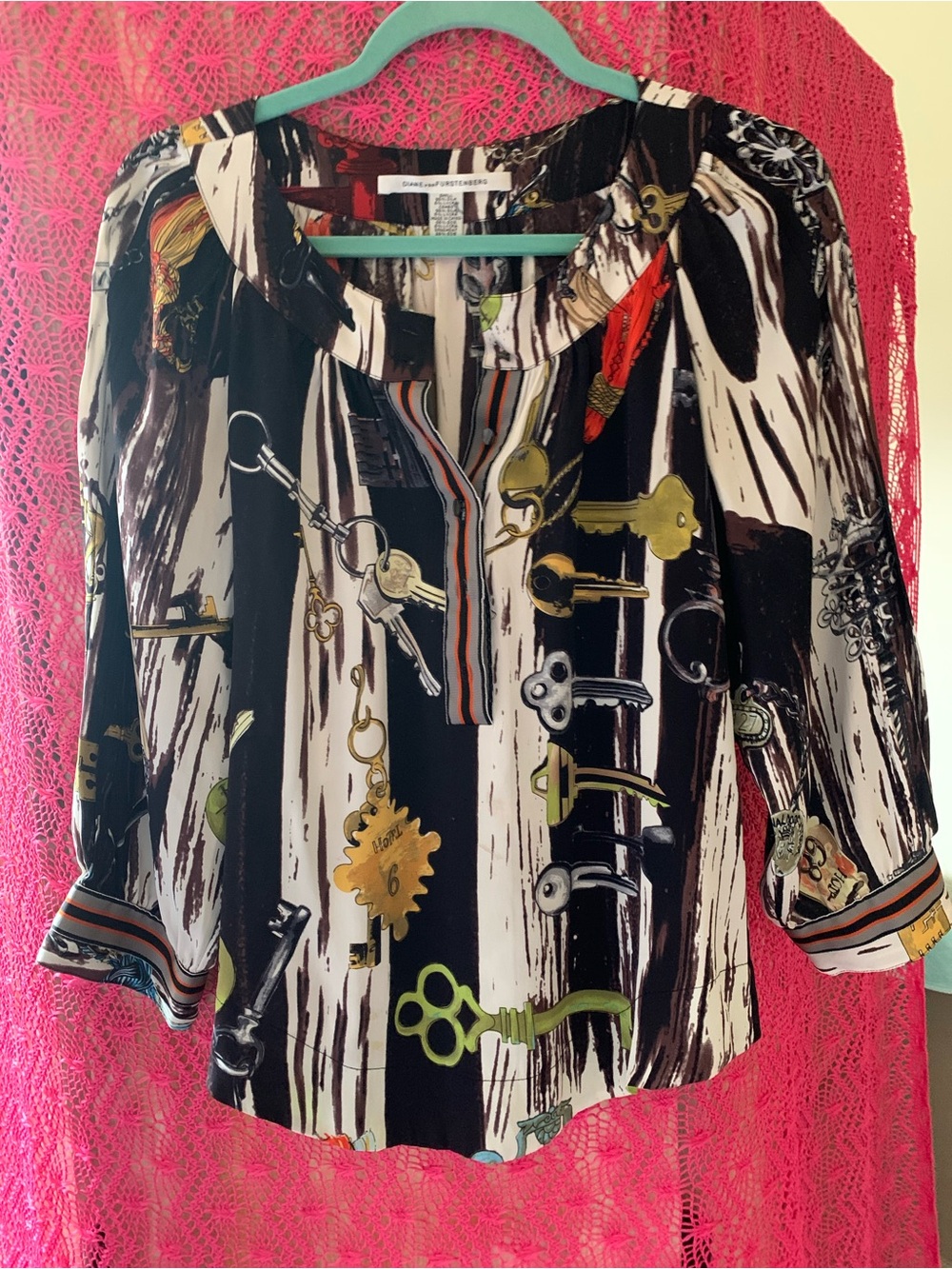 Diane Von Furstenberg Abstract Key-Print Silk Top